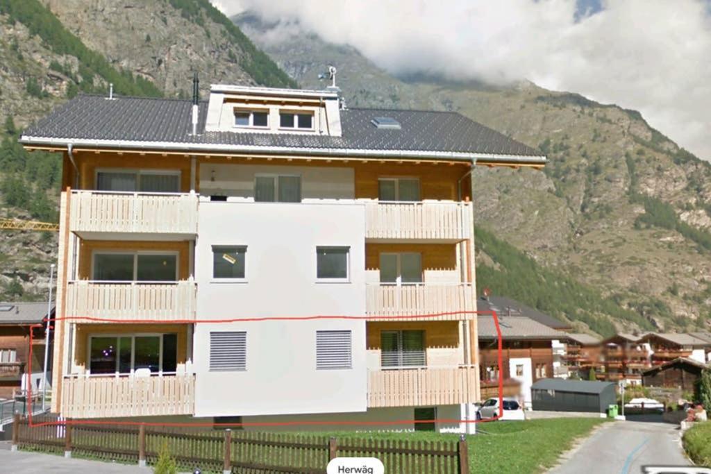 Ferienwohnung "Andre Und Mariana" In Taesch, Wallis, Schweiz Exterior foto